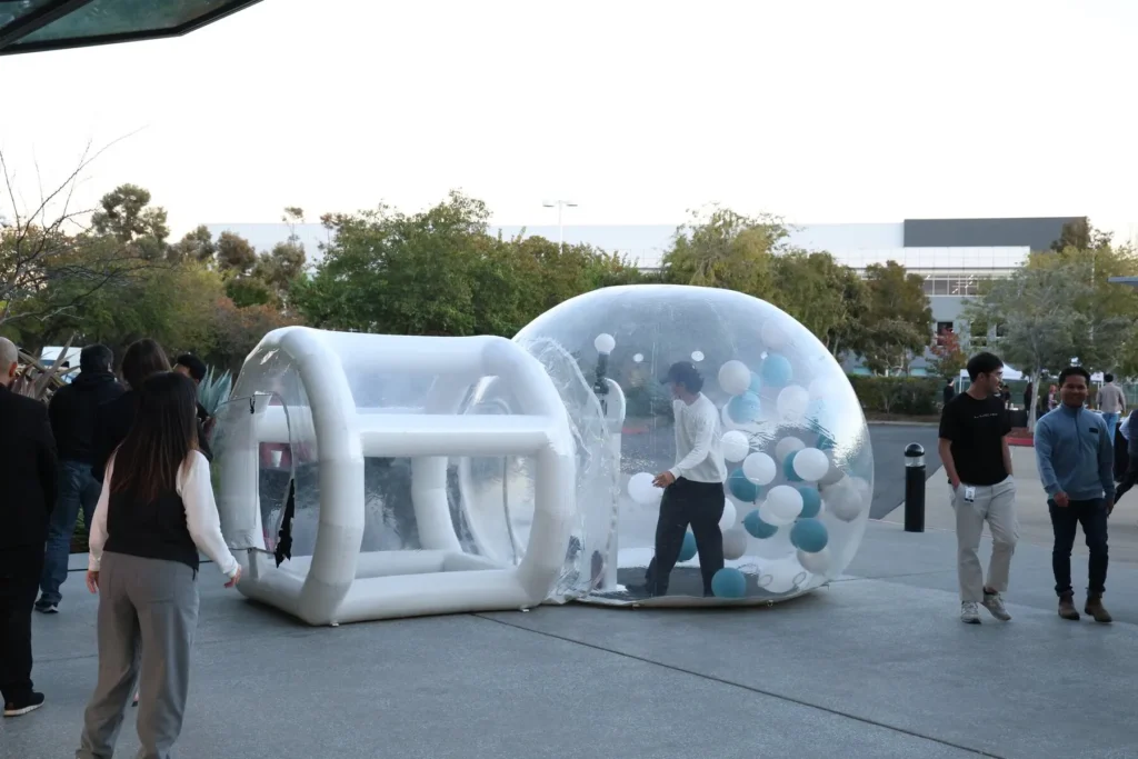 balloon dome photo booth